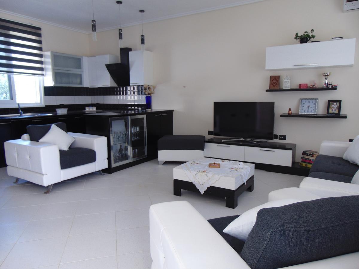 White Apartament *